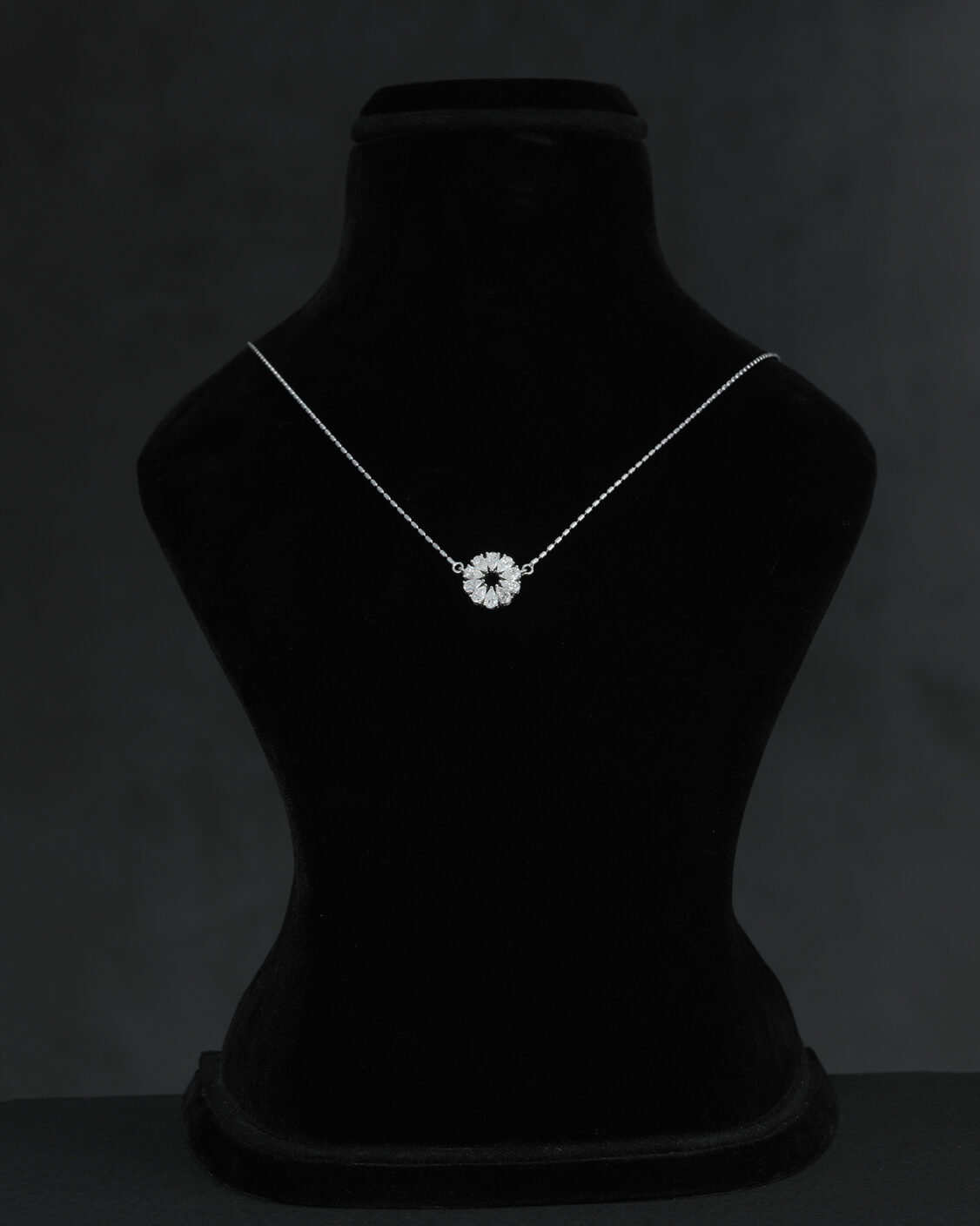 Pendant (DL-19)