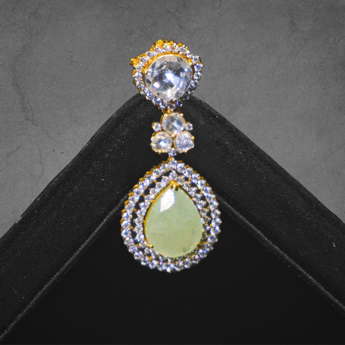 Pendant (DL-119 )