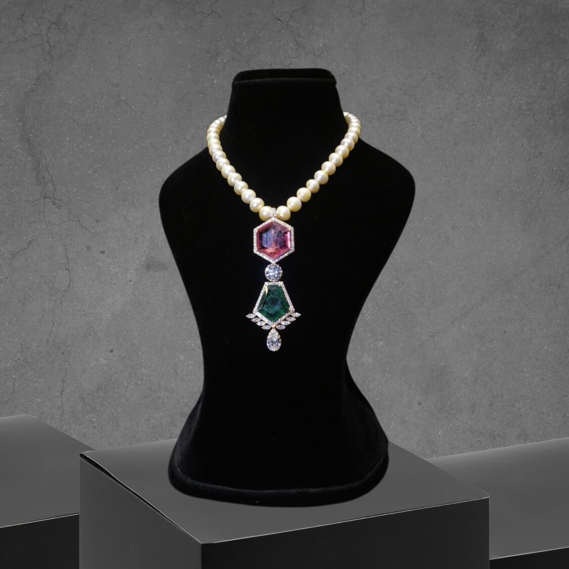 Pendant (DL - 120 )