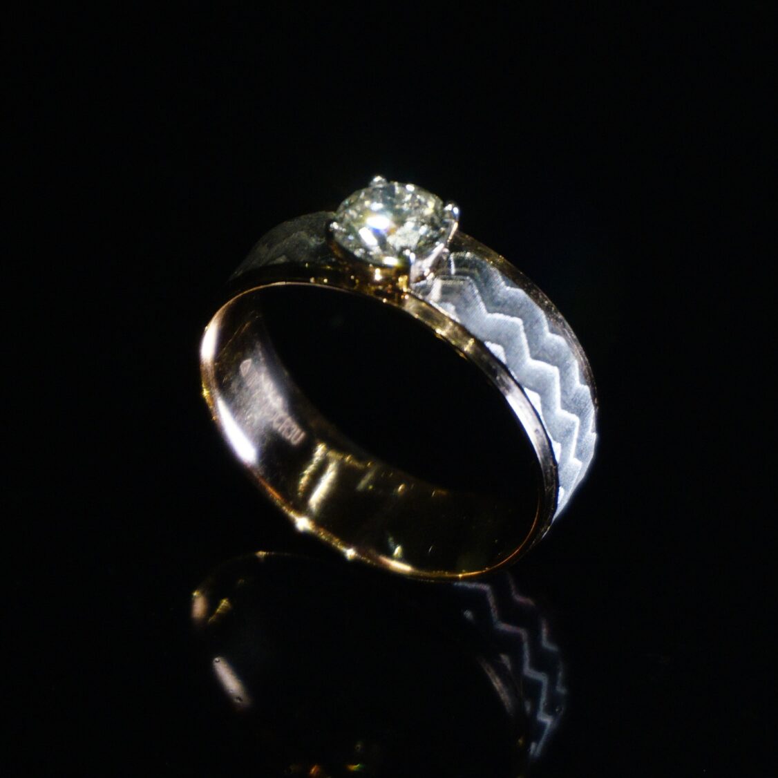 Ring (R-156)